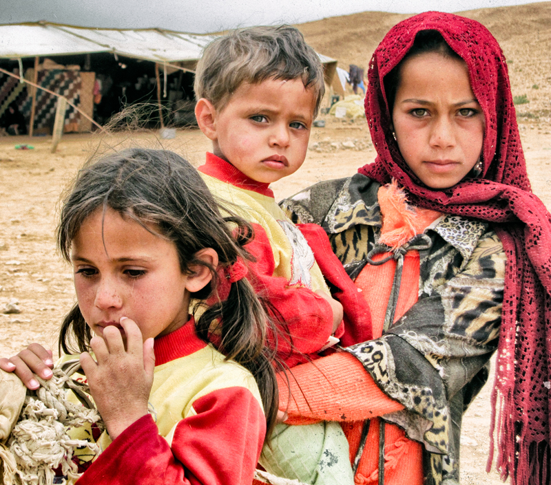 Bedouin siblings in Syrian Desert